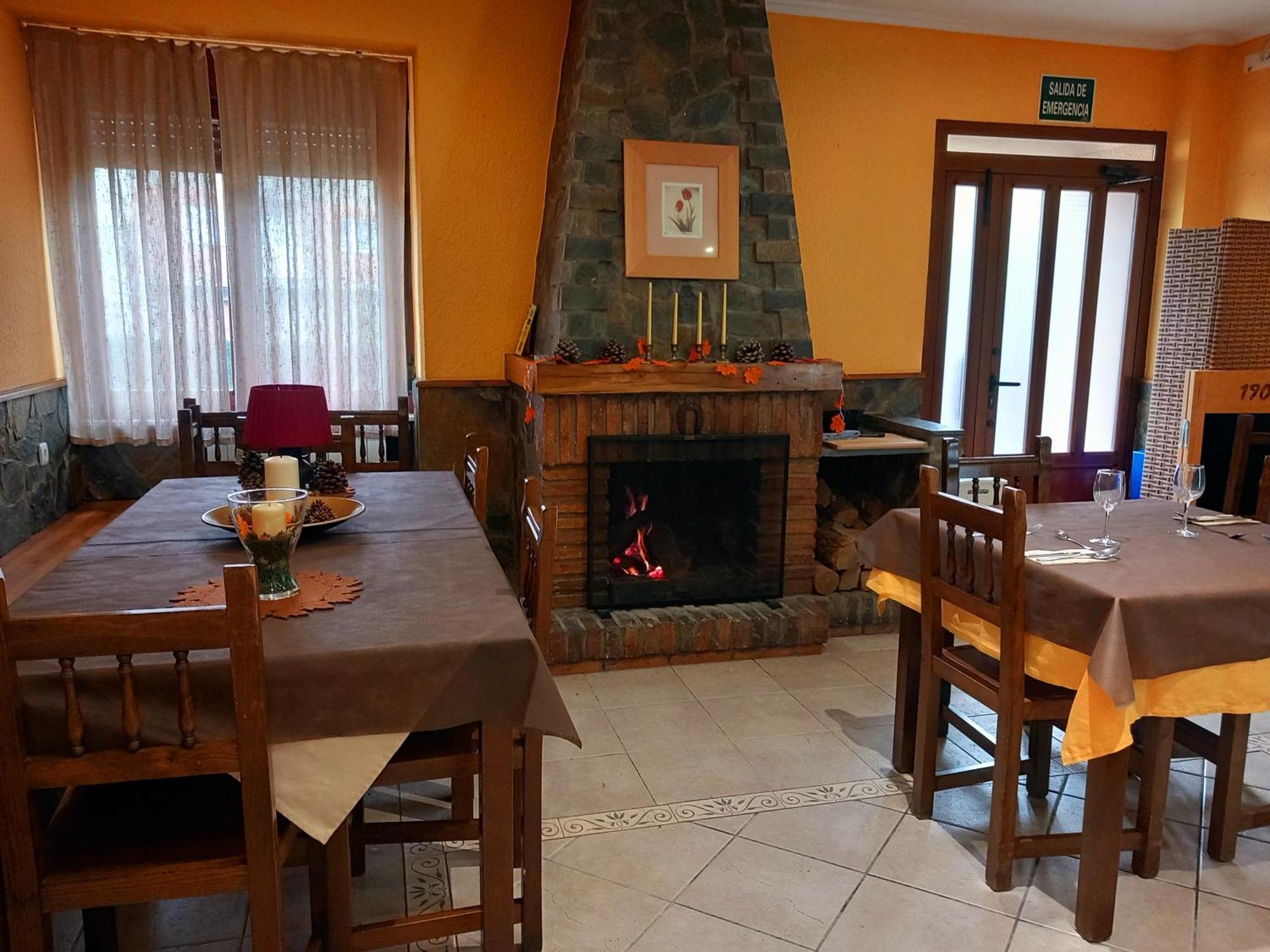 Hotel Rural Orquidea Velilla del Rio Carrion Exterior photo
